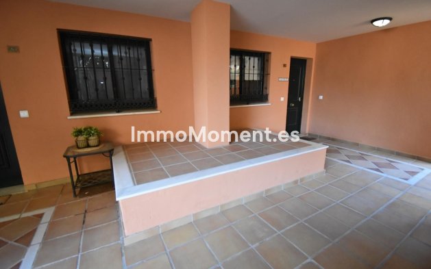 Resale - Apartment - Marbella - Elviria