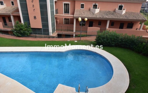 Resale - Apartment - Marbella - Elviria