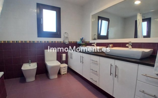 Wiederverkauf - Freistehende Villa - Fuengirola - Los Pacos