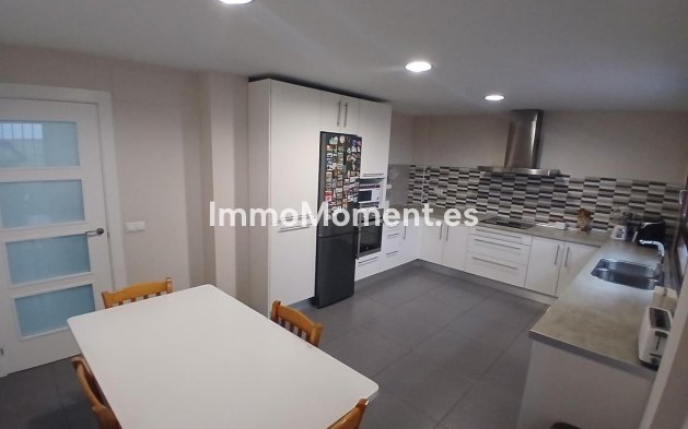 Wiederverkauf - Freistehende Villa - Fuengirola - Los Pacos