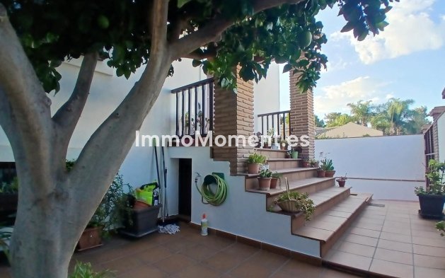 Wiederverkauf - Freistehende Villa - Fuengirola - Los Pacos