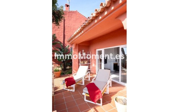 Wiederverkauf - Freistehende Villa - Marbella - Elviria