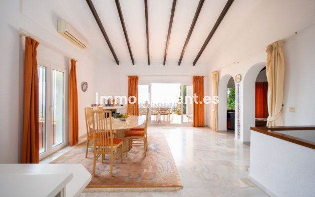 Wiederverkauf - Freistehende Villa - Marbella - Elviria