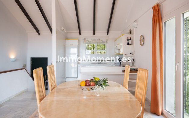 Wiederverkauf - Freistehende Villa - Marbella - Elviria