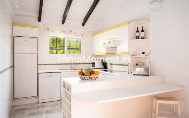 Wiederverkauf - Freistehende Villa - Marbella - Elviria