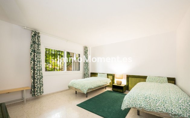 Wiederverkauf - Freistehende Villa - Marbella - Elviria