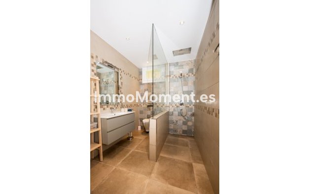 Wiederverkauf - Freistehende Villa - Marbella - Elviria