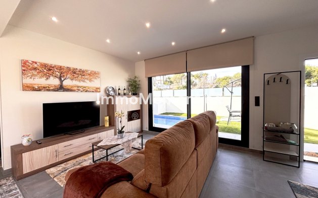 Bestaande woning - Vrijstaande villa - Orihuela - Villamartin