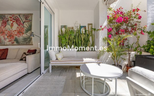 Resale - Apartment - Estepona - Estepona Centro