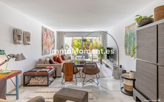 Resale - Apartment - Estepona - Estepona Centro