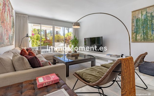 Resale - Apartment - Estepona - Estepona Centro