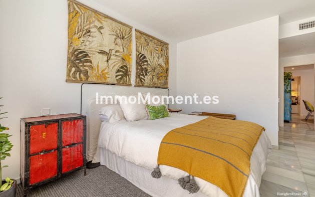 Resale - Apartment - Estepona - Estepona Centro