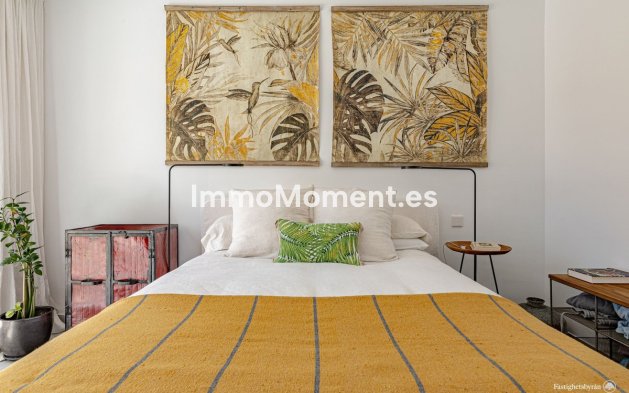 Resale - Apartment - Estepona - Estepona Centro