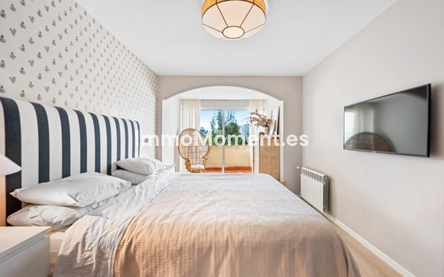 Wiederverkauf - Wohnung - Marbella - Guadalmina Alta