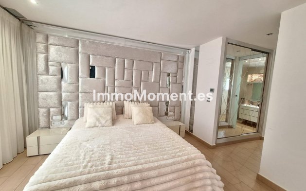 Wiederverkauf - Freistehende Villa - Torrevieja - Torrevieja Centro