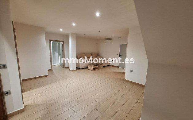 Wiederverkauf - Freistehende Villa - Torrevieja - Torrevieja Centro