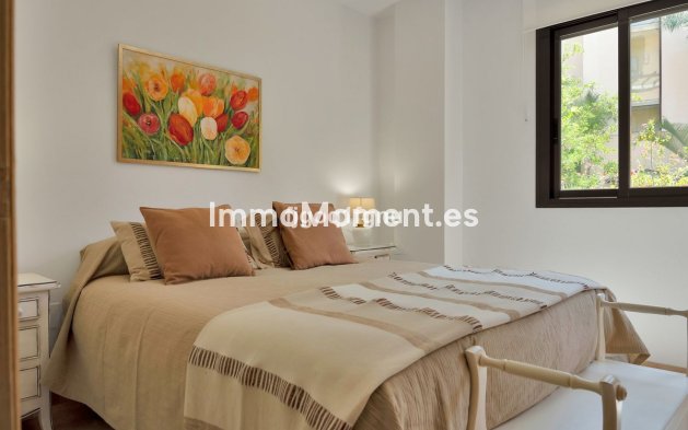 Reventa - Apartamento - Estepona  - Costalita