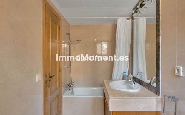 Reventa - Apartamento - Estepona  - Costalita