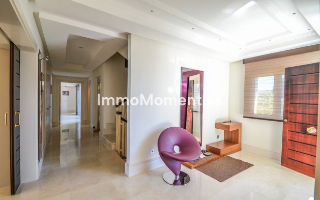Resale - Detached villa - Marbella - Altos de los Monteros
