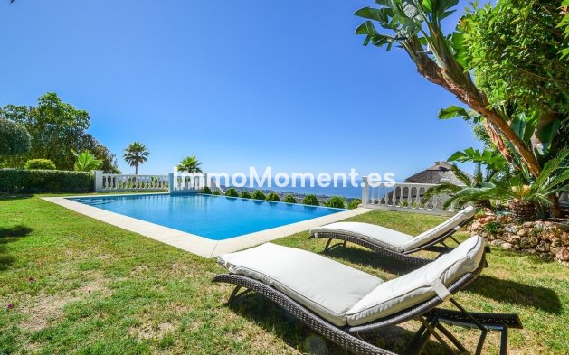 Resale - Detached villa - Marbella - Altos de los Monteros
