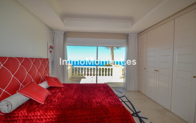 Resale - Detached villa - Marbella - Altos de los Monteros
