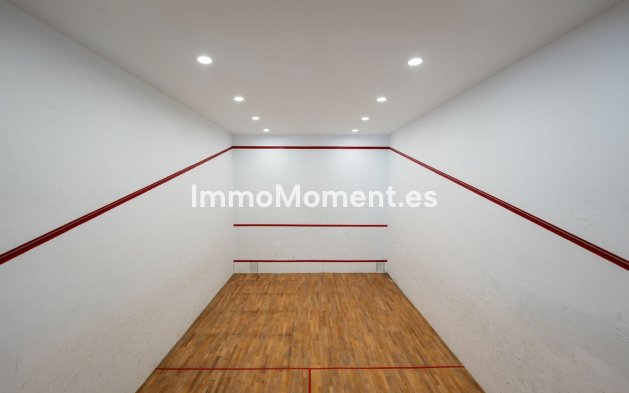 Resale - Apartment - Marbella - Marbella Centro
