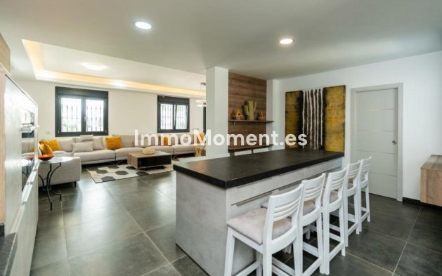 Wiederverkauf - Freistehende Villa - Marbella - Marbella Centro