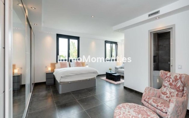 Wiederverkauf - Freistehende Villa - Marbella - Marbella Centro