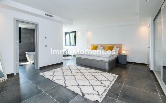 Wiederverkauf - Freistehende Villa - Marbella - Marbella Centro