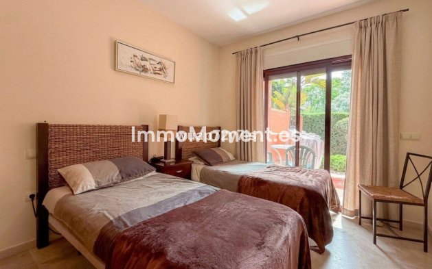 Resale - Apartment - Marbella - Las Chapas