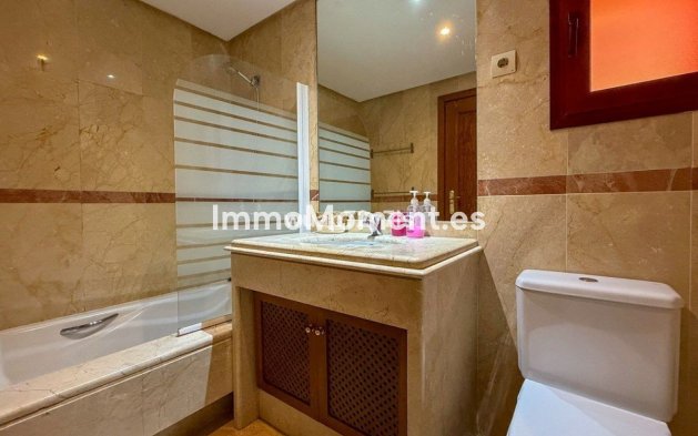 Resale - Apartment - Marbella - Las Chapas