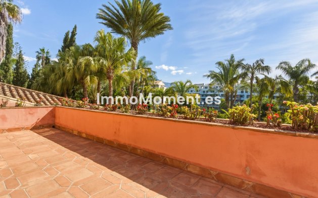Wiederverkauf - Freistehende Villa - Marbella - Guadalmina Alta