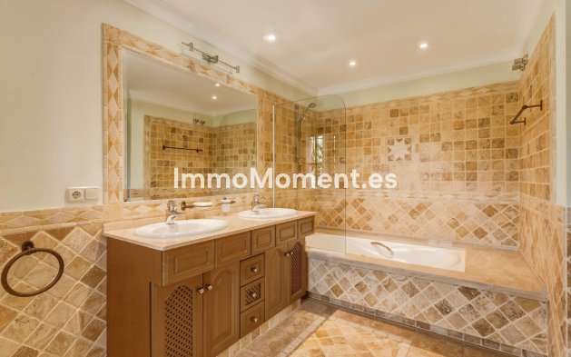 Wiederverkauf - Freistehende Villa - Marbella - Guadalmina Alta