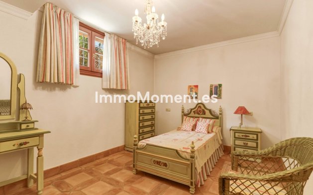 Wiederverkauf - Freistehende Villa - Marbella - Guadalmina Alta