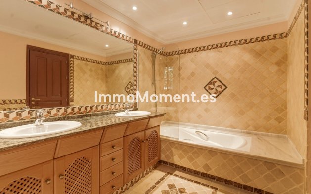 Wiederverkauf - Freistehende Villa - Marbella - Guadalmina Alta