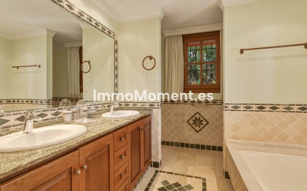 Wiederverkauf - Freistehende Villa - Marbella - Guadalmina Alta