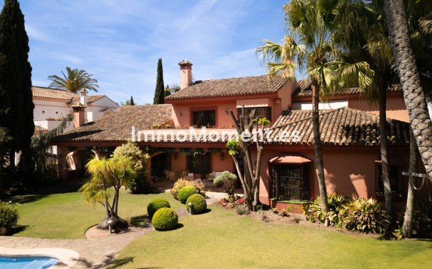 Wiederverkauf - Freistehende Villa - Marbella - Guadalmina Alta