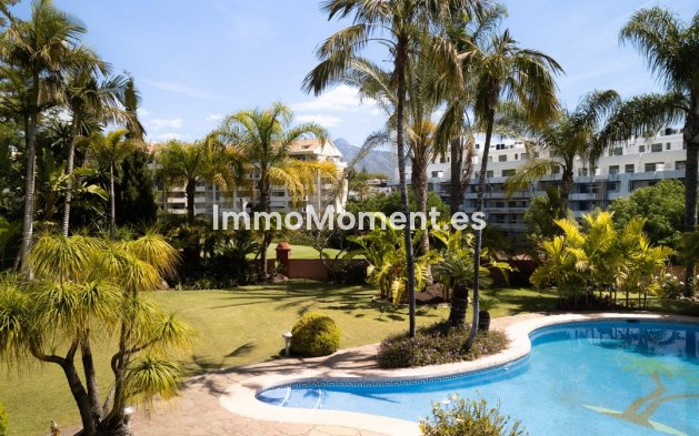 Wiederverkauf - Freistehende Villa - Marbella - Guadalmina Alta