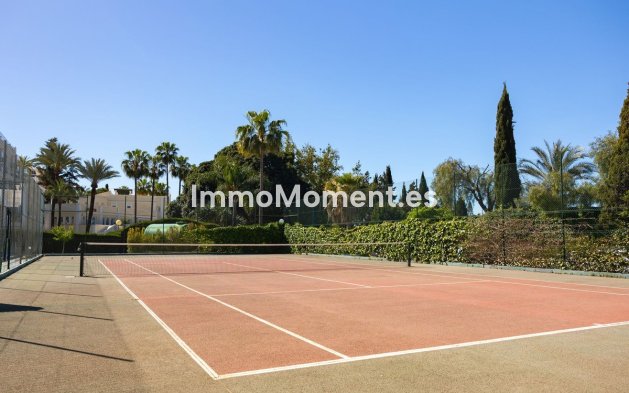 Wiederverkauf - Wohnung - Marbella - Nueva Andalucía
