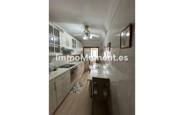 Wiederverkauf - Wohnung - Estepona  - Estepona Centro