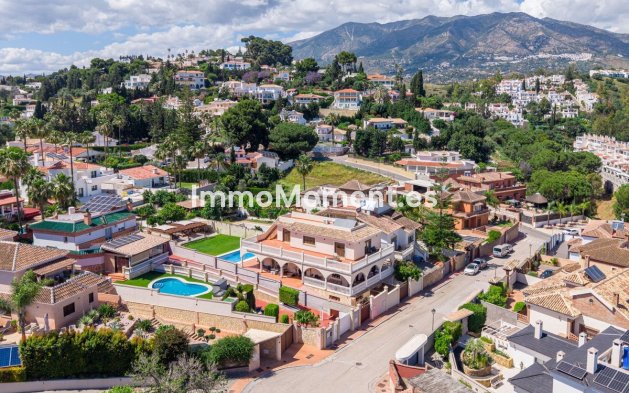 Wiederverkauf - Freistehende Villa - Mijas - Sierrezuela
