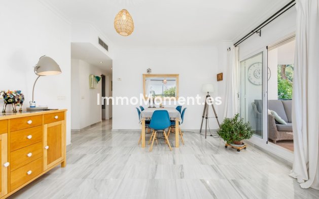 Bestaande woning - Appartement - Binnenland  - Alhaurín Golf