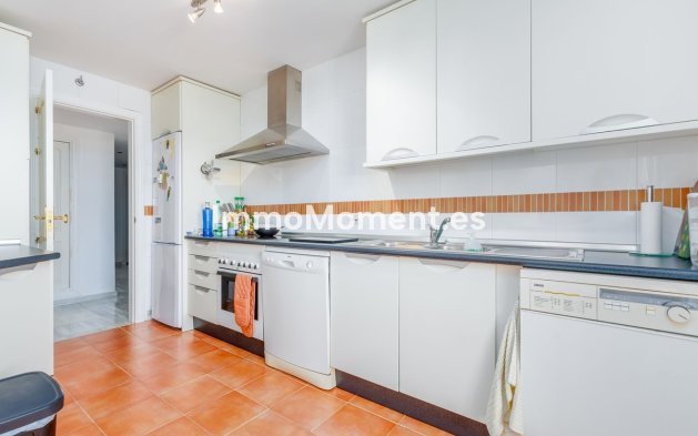Bestaande woning - Appartement - Binnenland  - Alhaurín Golf