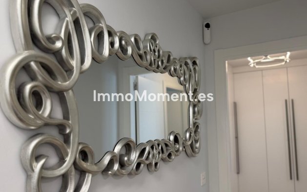 Revente - Appartement - Marbella - Nueva Andalucía
