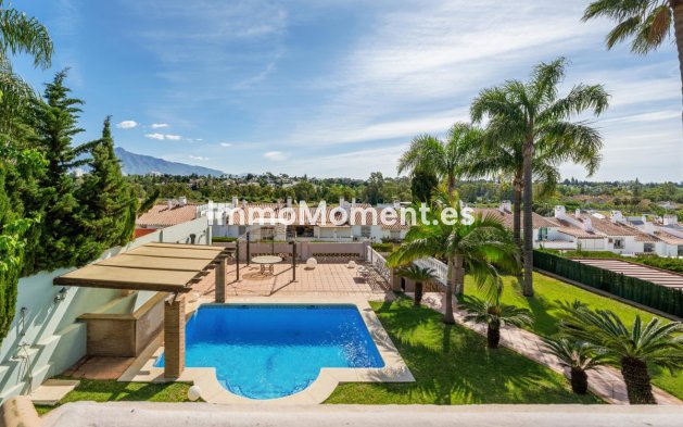 Wiederverkauf - Freistehende Villa - Estepona  - Estepona Centro