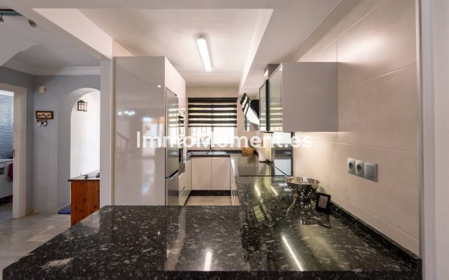 Resale - Townhouse - Marbella - Nueva Andalucía