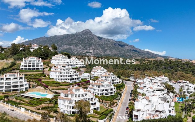 Resale - Townhouse - Marbella - Nueva Andalucía