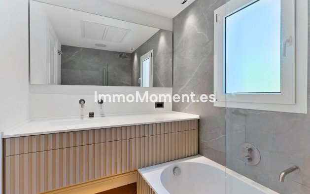 Wiederverkauf - Freistehende Villa - Marbella - Marbella Centro