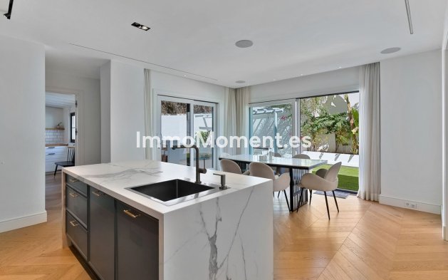 Wiederverkauf - Freistehende Villa - Marbella - Marbella Centro