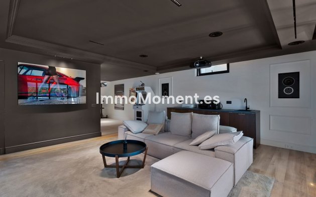 Wiederverkauf - Freistehende Villa - Marbella - Marbella Centro